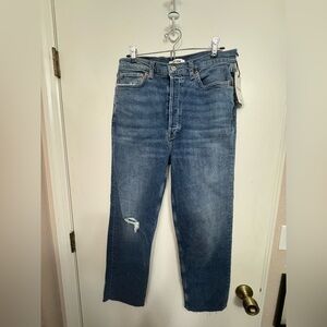 NWT Re/done 70s Ultra High Rise Stove Pipe Distressed Hem Jeans 22" Size 30